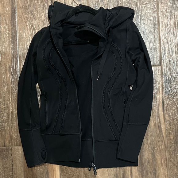 lululemon athletica Jackets & Blazers - lululemon athletica Black Bomber Jacket
